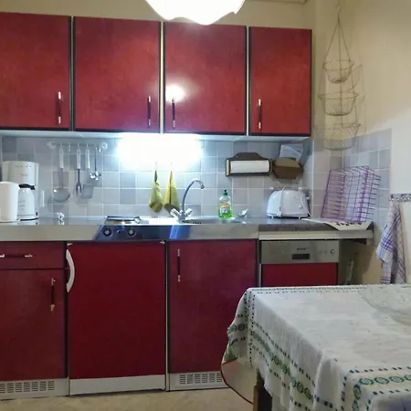 4-person In *